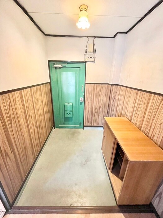 物件内観写真21　(玄関)