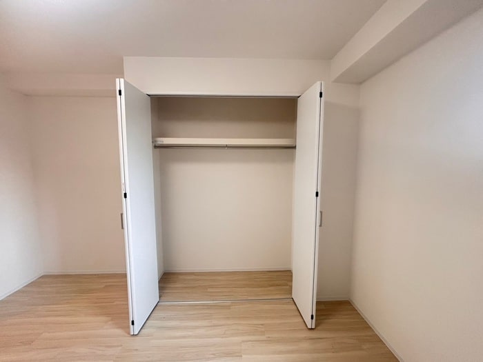 物件内観写真12　(収納)