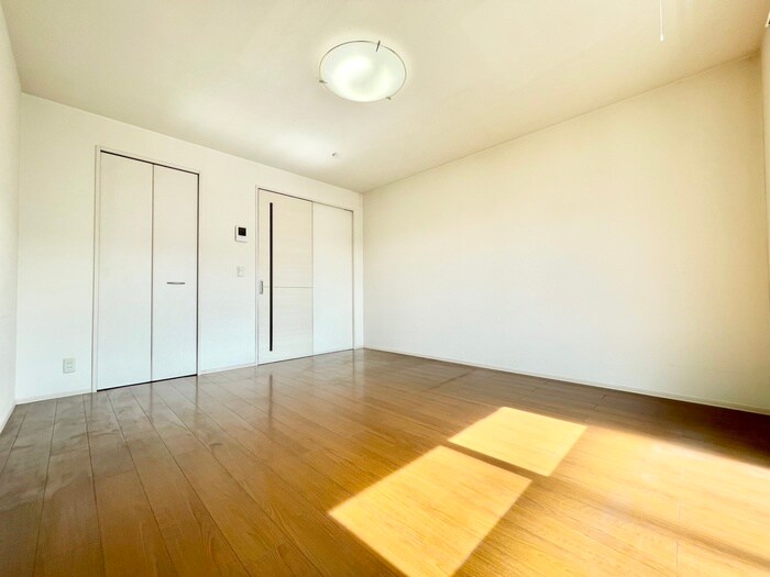 物件内観写真6　(居室)