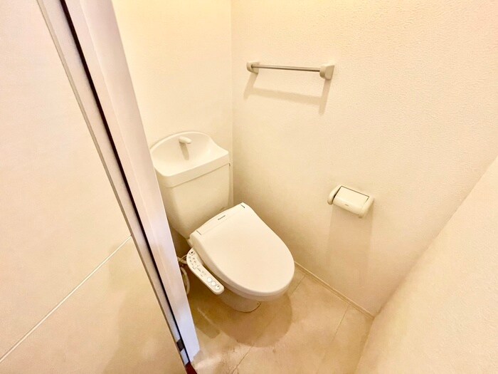 物件内観写真16　(トイレ)