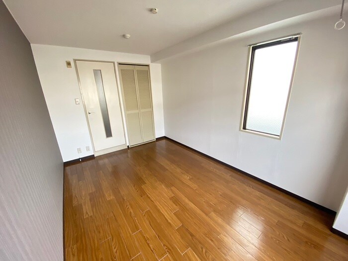 物件内観写真6　(居室)