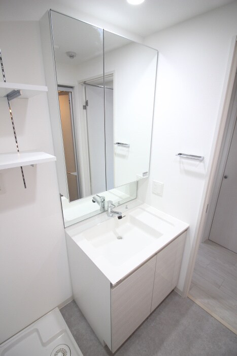 物件内観写真9　(洗面)