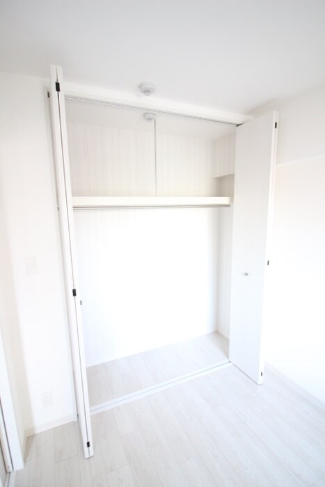 物件内観写真16　(収納)