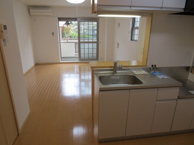 物件内観写真9　(居室)