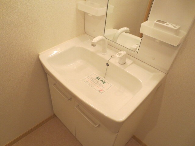 物件内観写真13　(洗面)