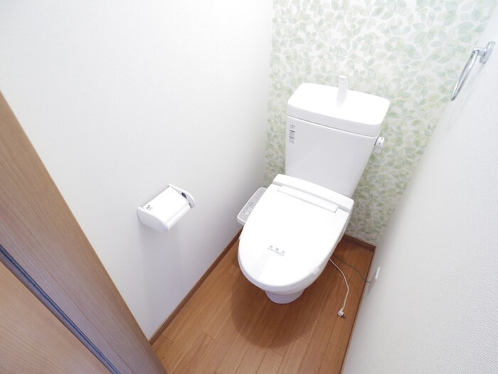 物件内観写真16　(トイレ)