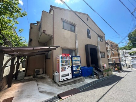 岡本ビラ外観写真