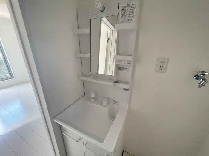 物件内観写真11　(洗面)