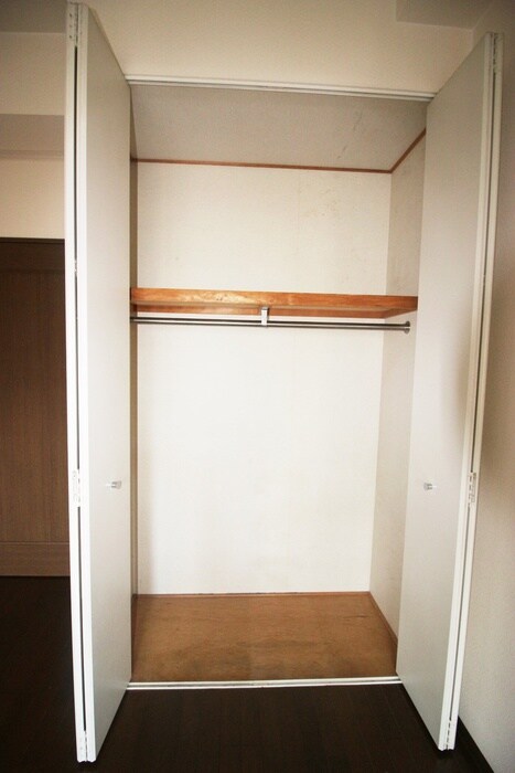 物件内観写真6　(収納)