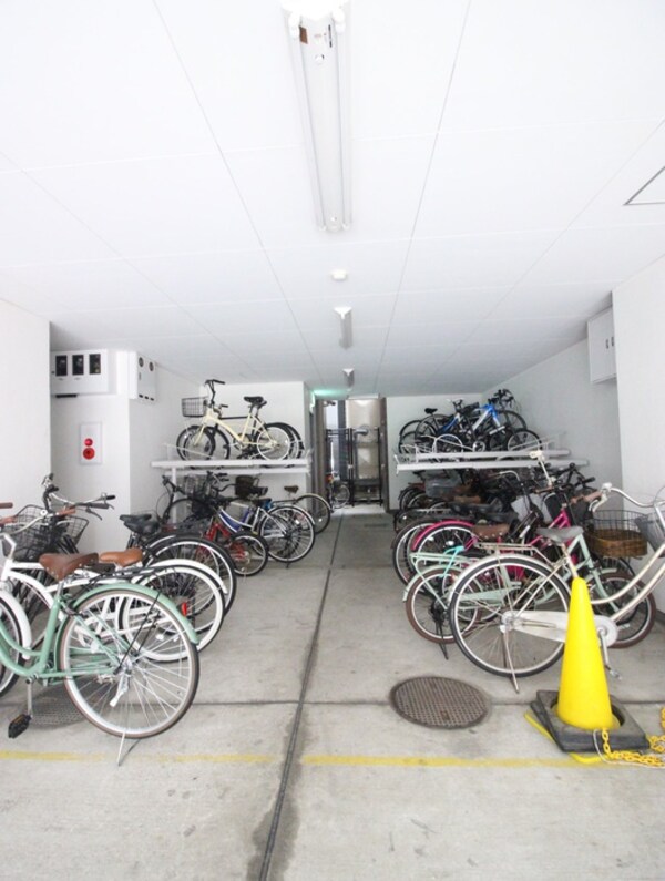 駐輪場