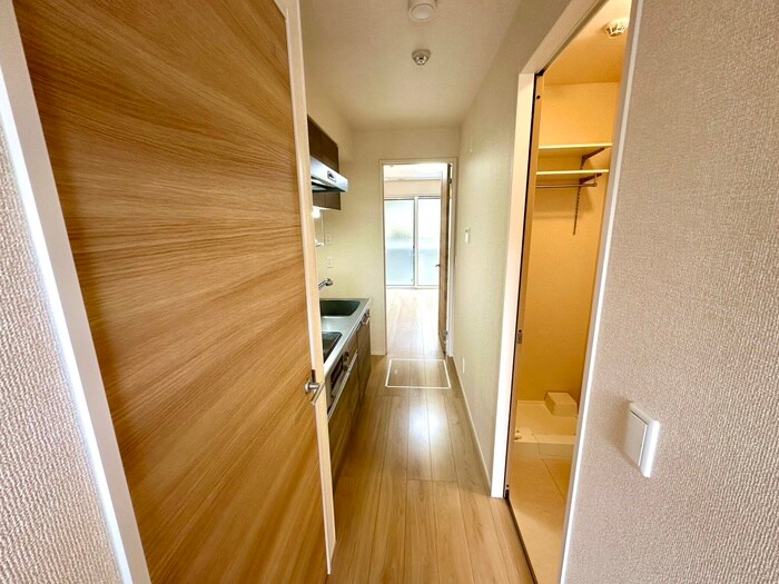 物件内観写真19　(廊下)