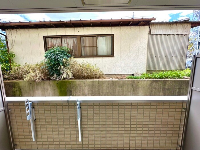 物件内観写真21　(室内からの展望)