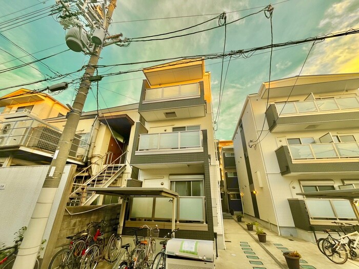 物件外観写真1　(外観写真)