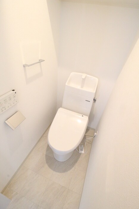 物件内観写真9　(トイレ)