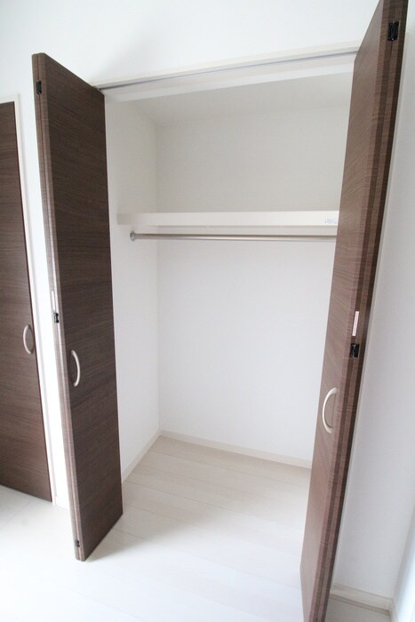 物件内観写真15　(収納)
