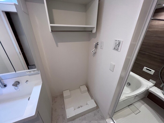 物件内観写真13　(洗濯機置場)