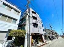 ファミ－ラ甲南の外観写真