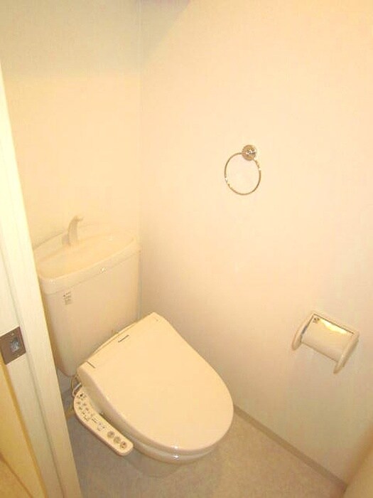 物件内観写真8　(トイレ)