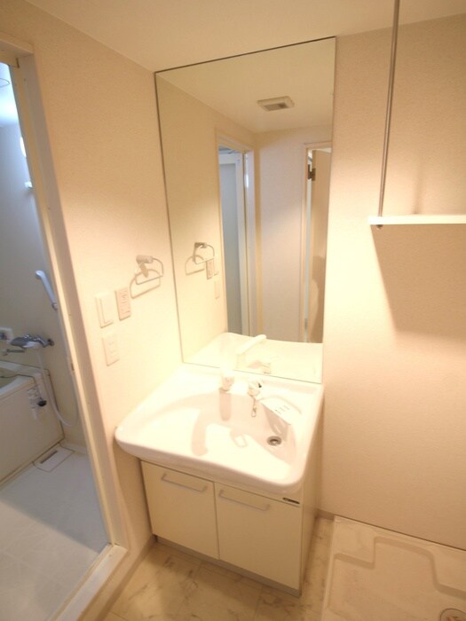 物件内観写真8　(洗面)