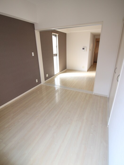 物件内観写真18　(居室)