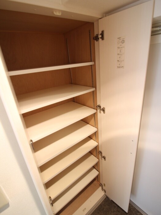 物件内観写真19　(靴箱)