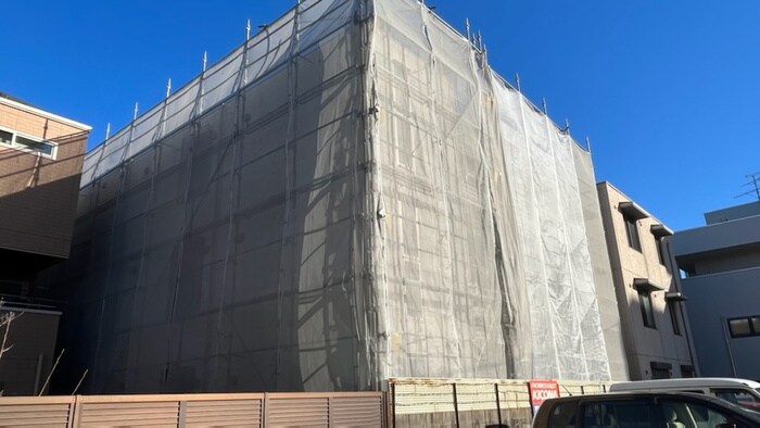 物件外観写真2　(建築中)