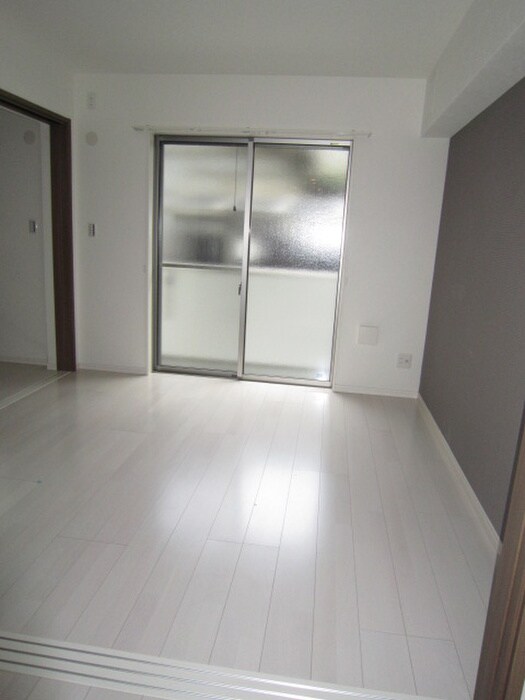 物件内観写真4　(居室)