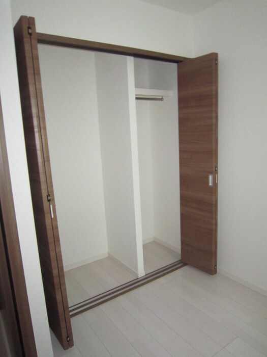 物件内観写真5　(収納)