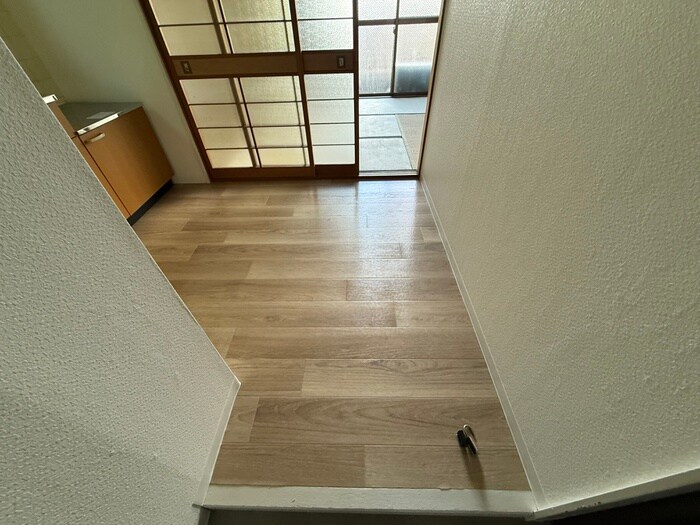 物件内観写真14　(廊下)