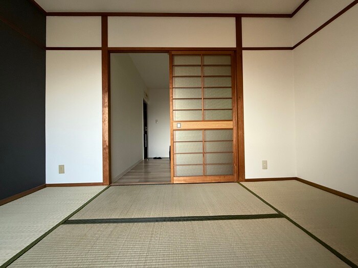 物件内観写真18　(居室)