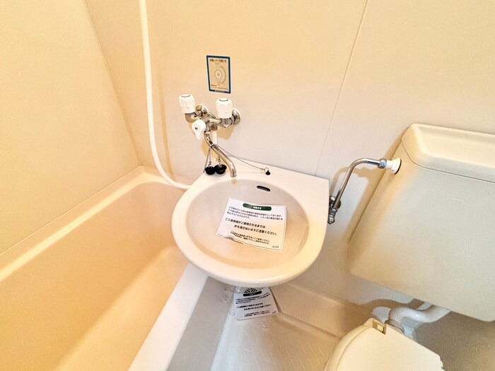 物件内観写真9　(洗面)