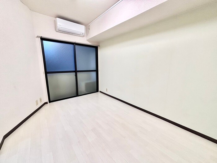 物件内観写真11　(居室)