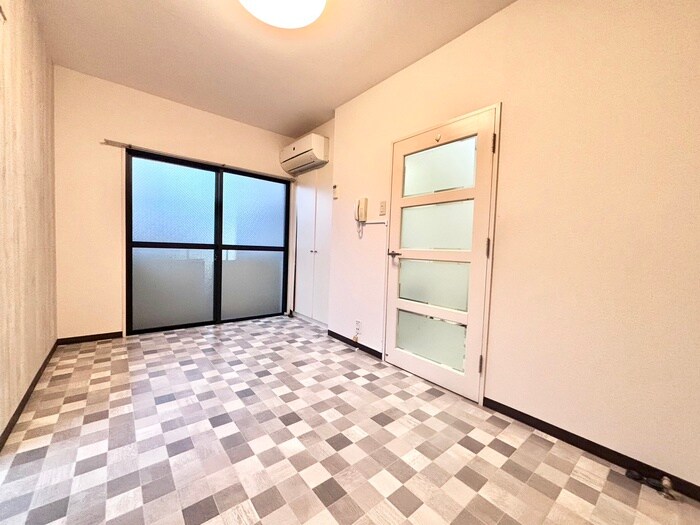 物件内観写真11　(居室)