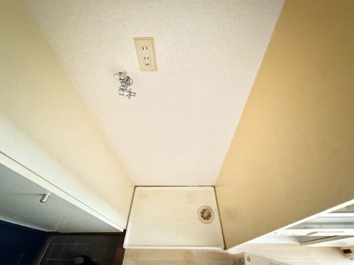 物件内観写真14　(洗濯機置場)