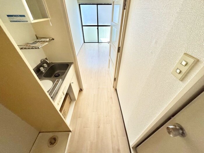 物件内観写真15　(廊下)
