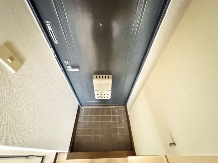 物件内観写真18　(玄関)