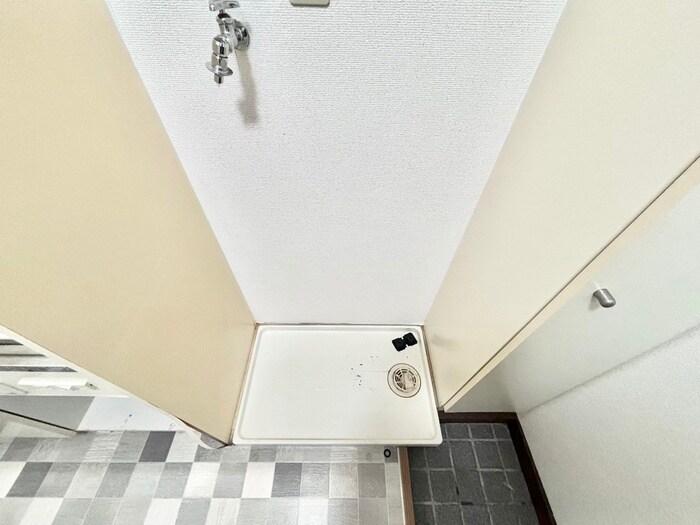 物件内観写真20　(洗濯機置場)