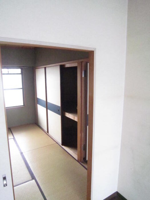 物件内観写真10　(居室)