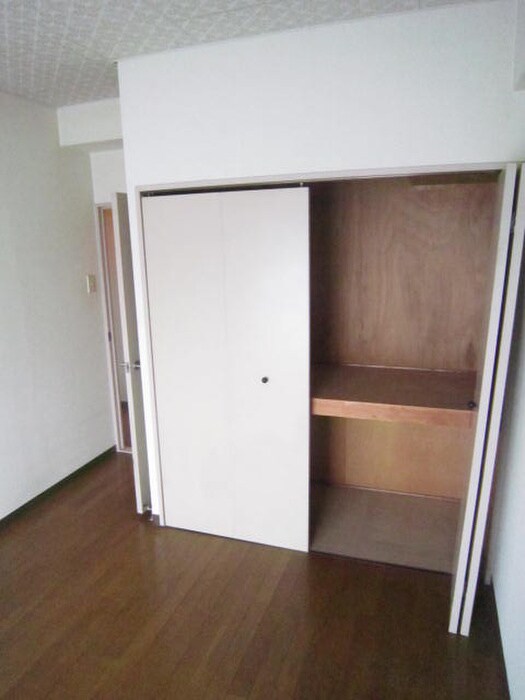 物件内観写真11　(収納)