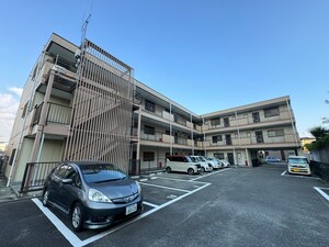ファミ－ユ仁川外観写真