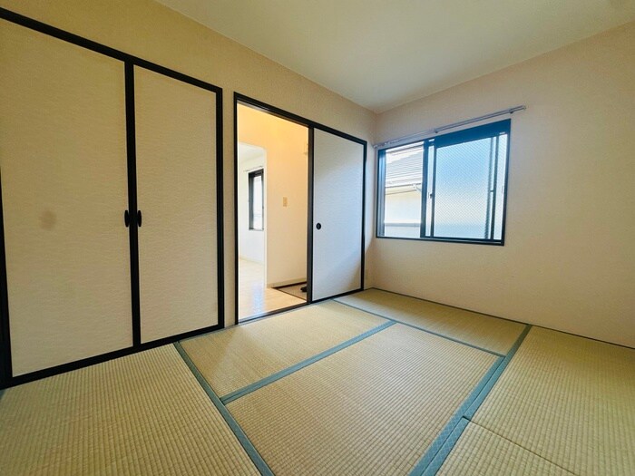 物件内観写真13　(居室)