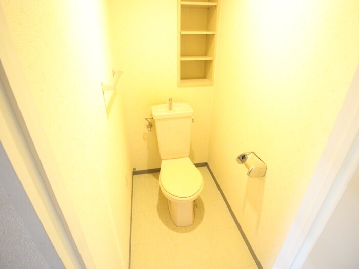 物件内観写真8　(トイレ)