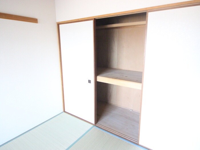 物件内観写真10　(収納)