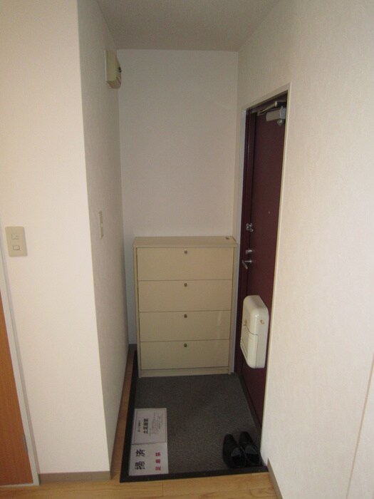 物件内観写真15　(玄関)