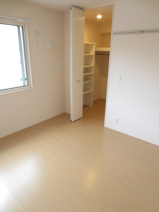 物件内観写真11　(居室)