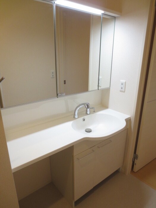 物件内観写真15　(洗面)