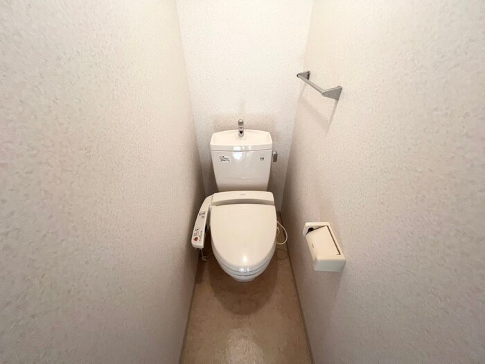 物件内観写真12　(トイレ)