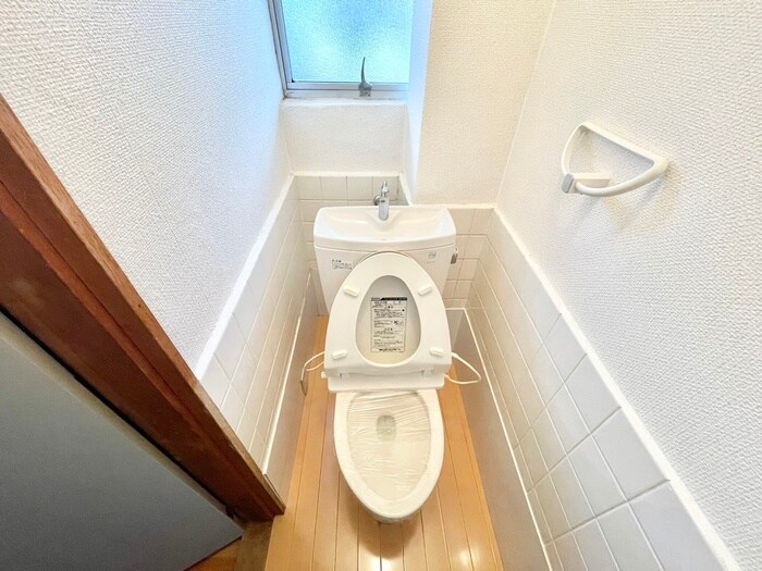 物件内観写真11　(トイレ)