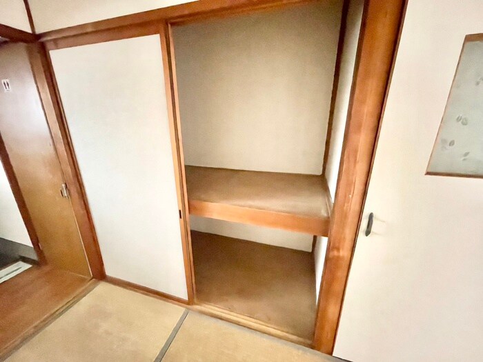 物件内観写真12　(収納)