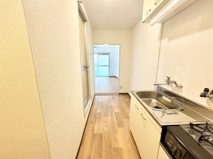 物件内観写真9　(廊下)